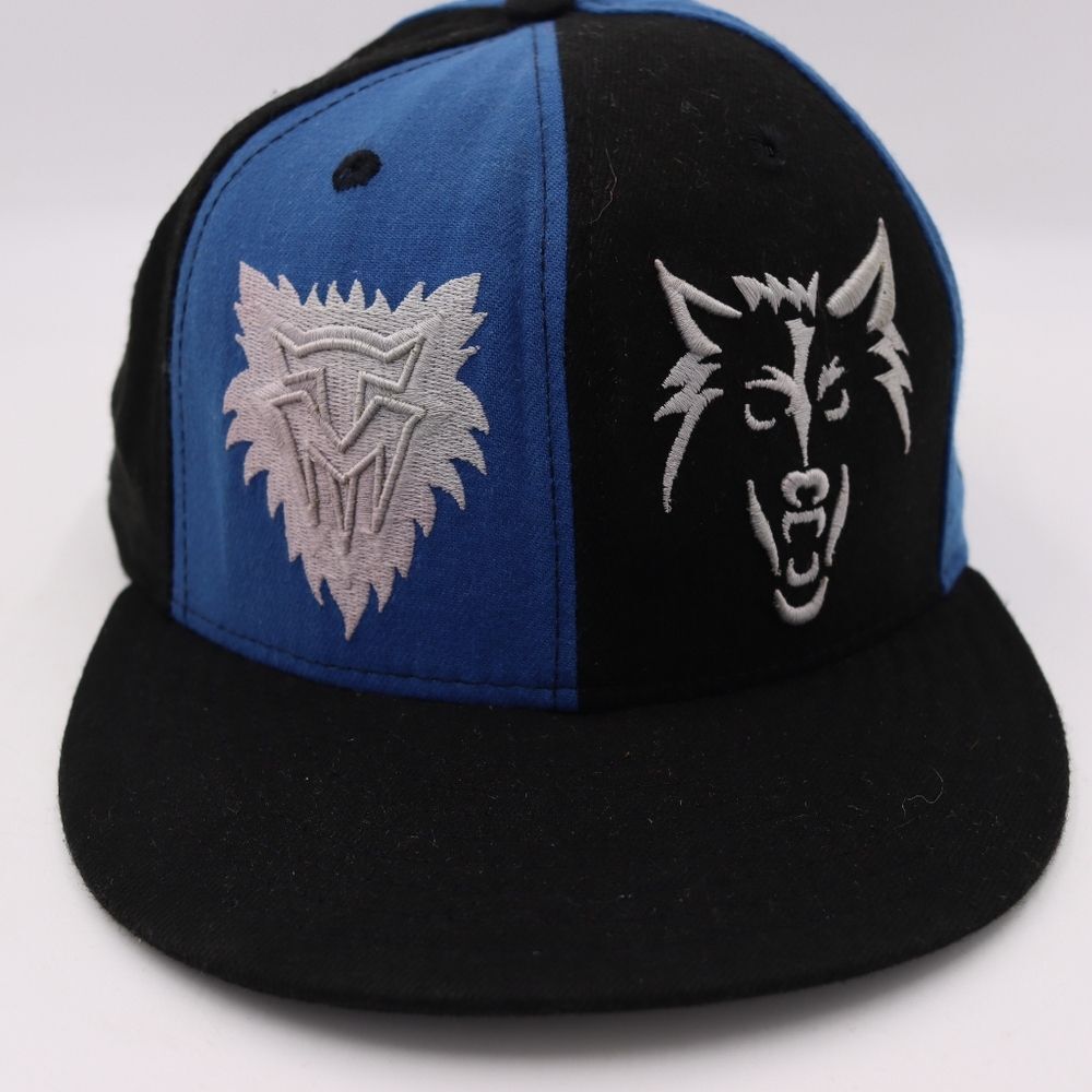New Era NBA Timberwolves Fitted Cap Size 7 5/8 Vintage Y2K Sportswear Hat